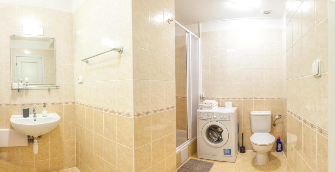 Nejedleho Apartmeet Praha Bagian luar foto