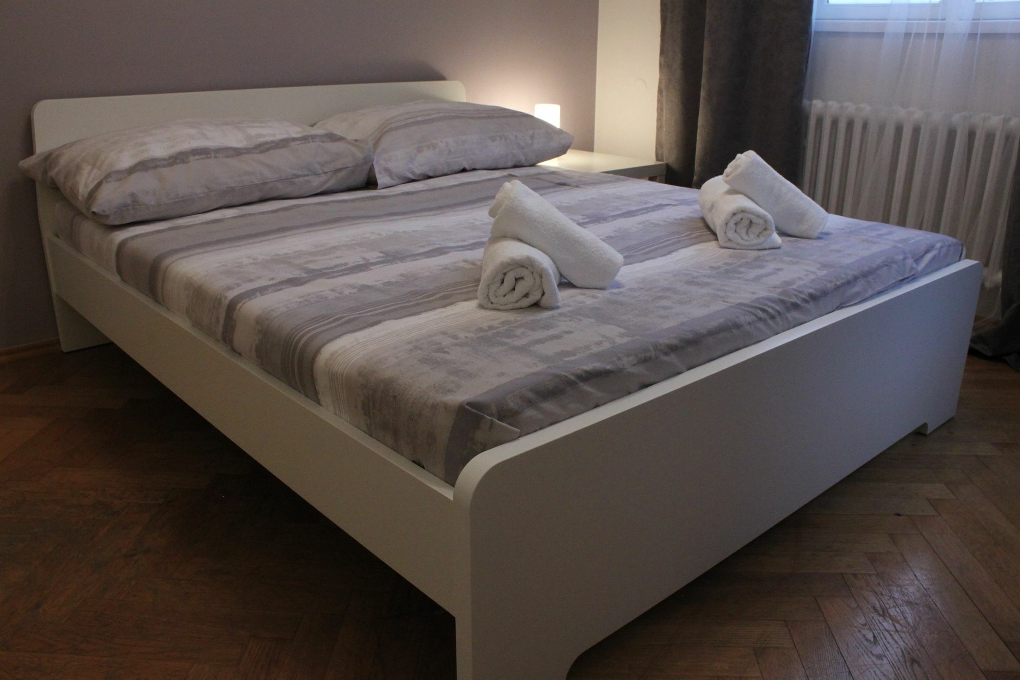 Nejedleho Apartmeet Praha Bagian luar foto