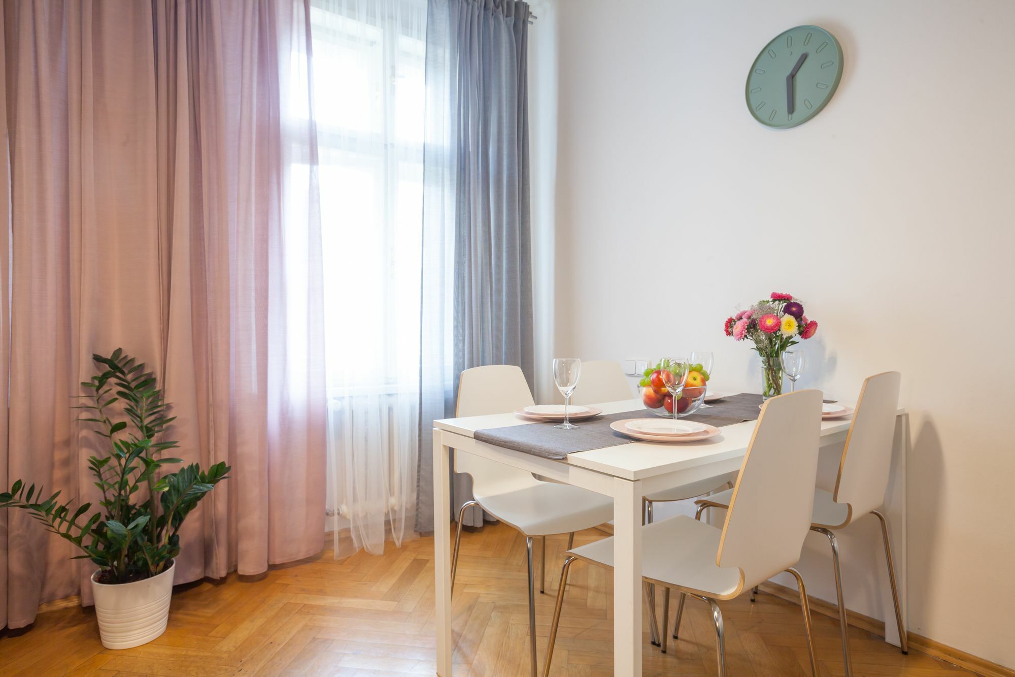 Nejedleho Apartmeet Praha Bagian luar foto